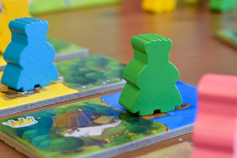 Kingdomino: selección de turno como mecánica central y por qué eso basta para ganar el Spiel