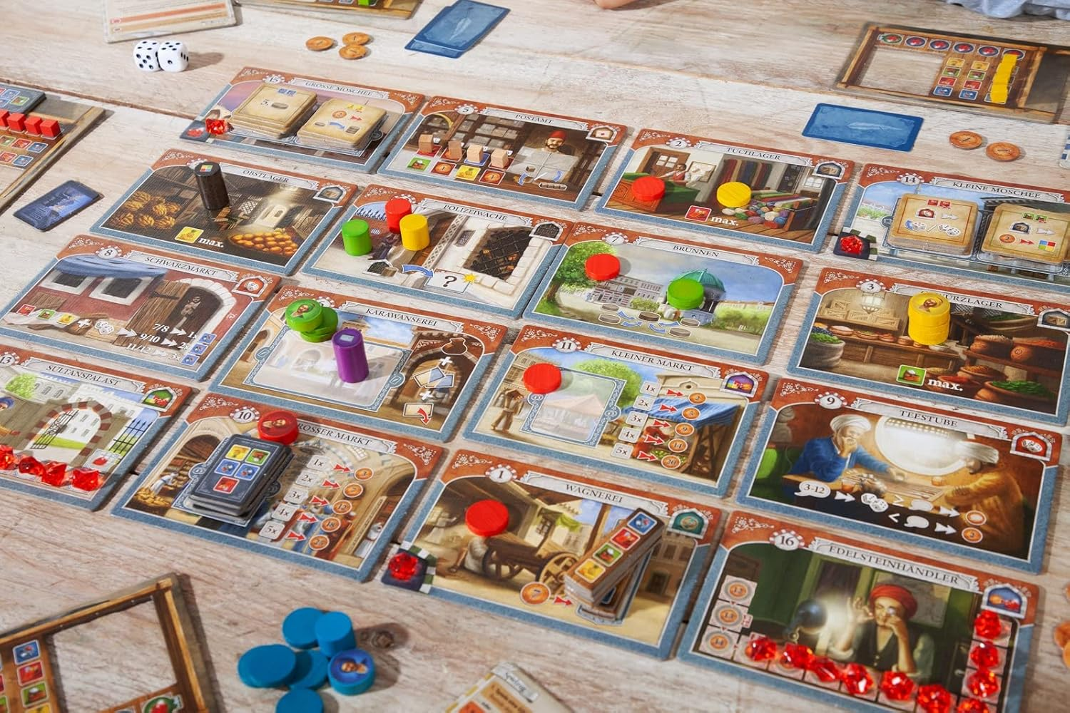 Istanbul: un mercader que se mueve por el bazar dejando asistentes atrás, los recoge al pasar de nuevo y la carrera a cinco rubíes más veloz que cualquier eurogame de su peso